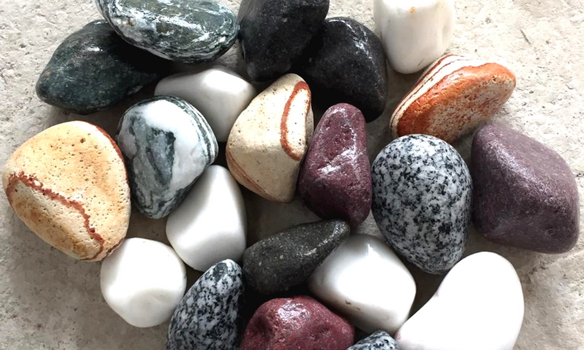 renkli tamburlu taslar